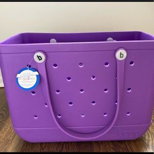 HOUSTON we have a PURPLE BOGG bag original NWT